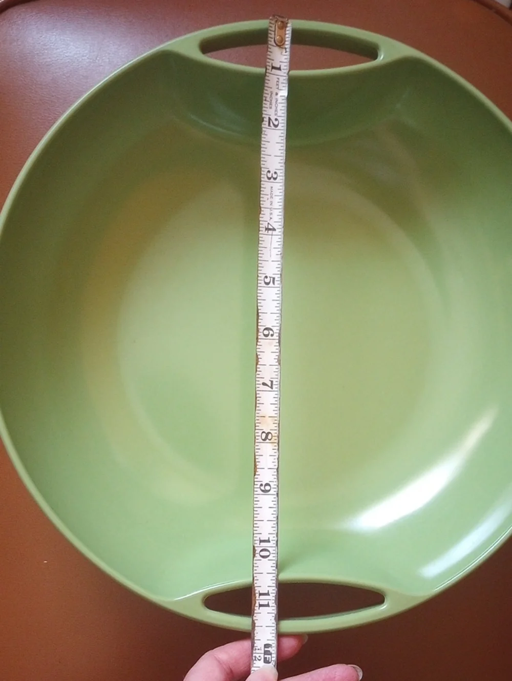 Vintage Large Green Melamine Casual Country Kitchen Serving Bowl w/ Handles